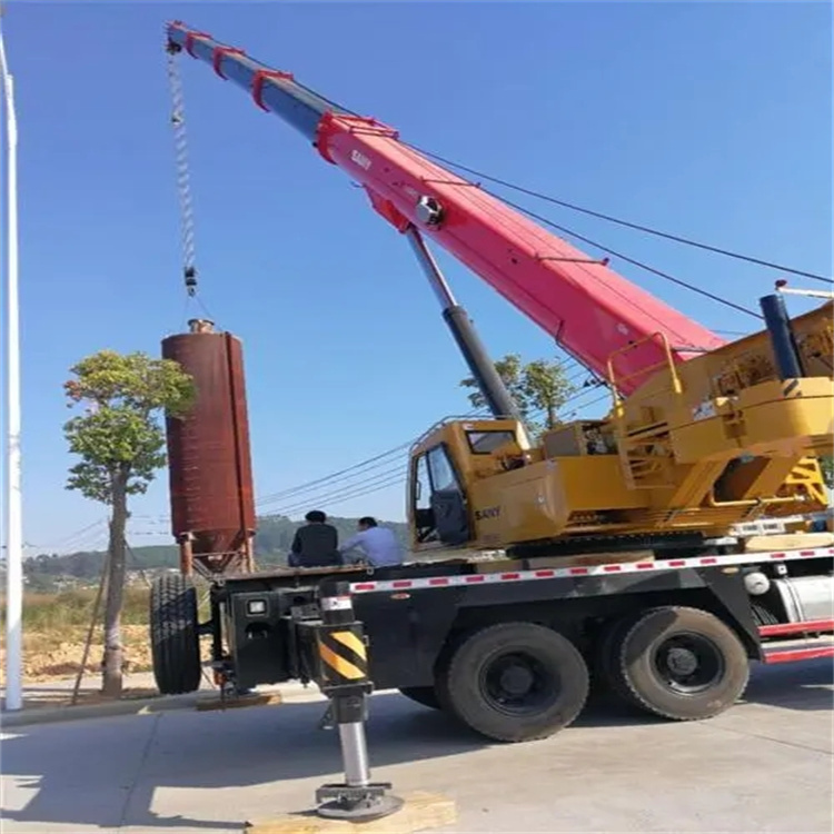 良庆80吨吊车出租多少钱