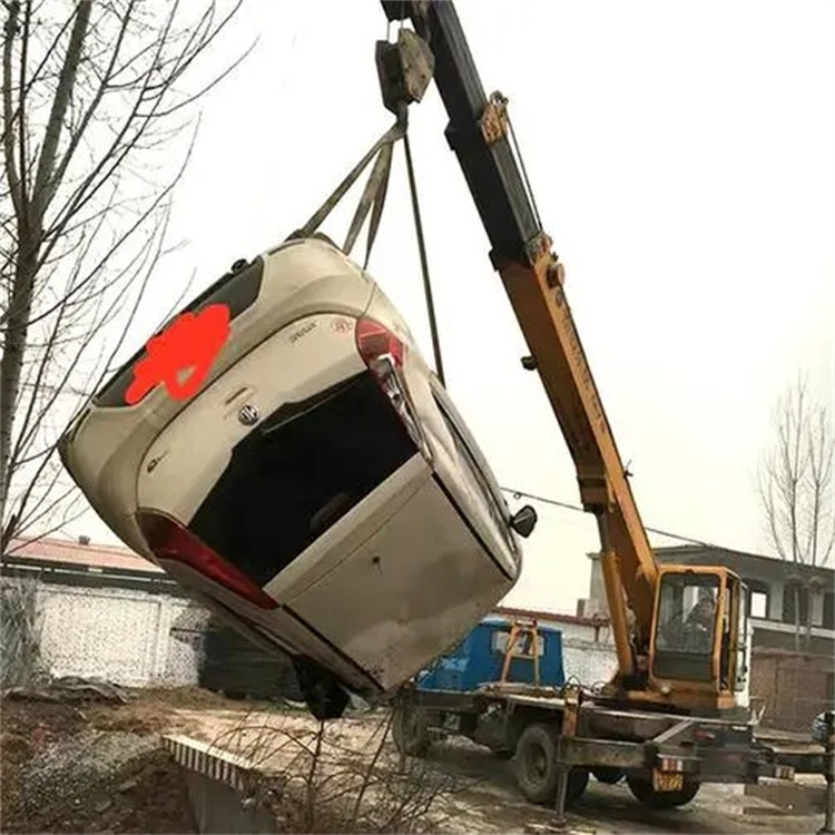 良庆吊车救援小汽车怎么吊